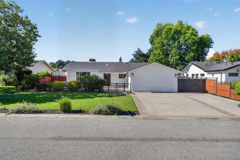 Photo of 18397 Swarthmore Drive, Saratoga, CA 95070 (MLS # ML82043623)