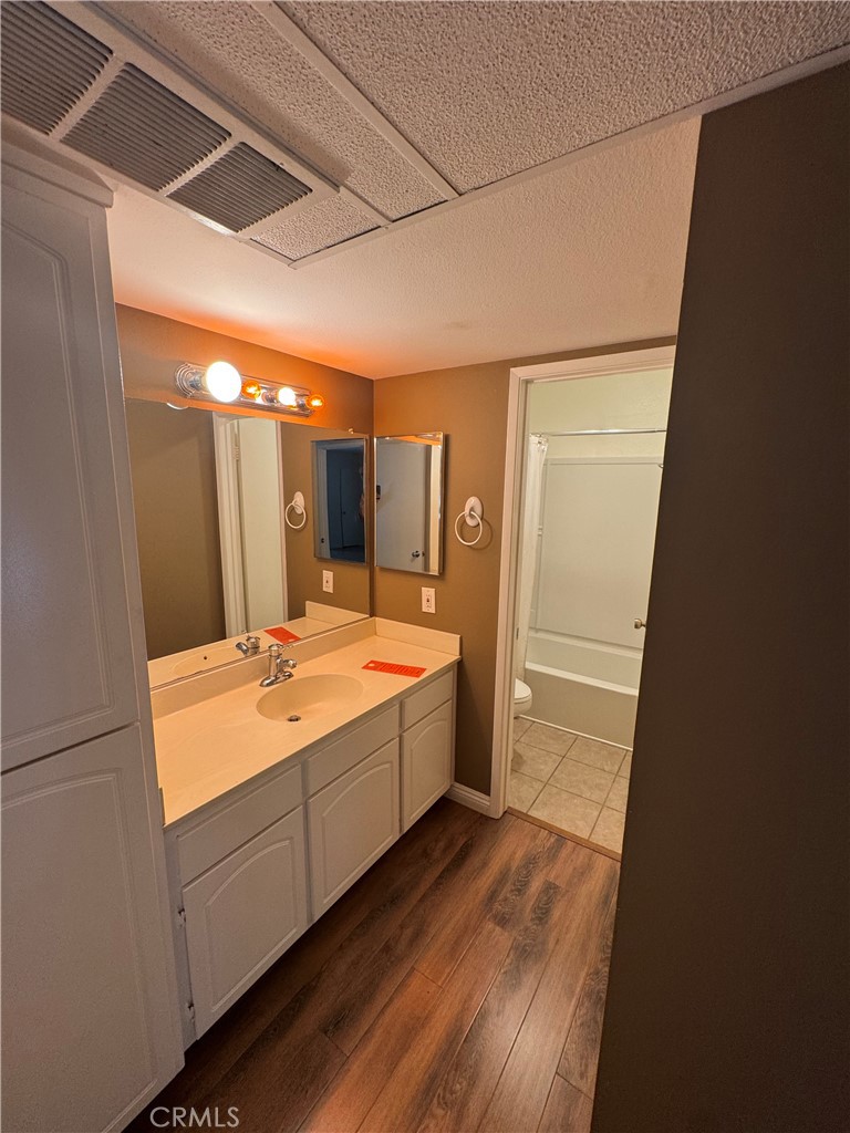 Lakeshore - Residential Lease