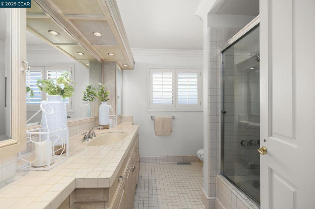 THE WOODLANDS - Residential