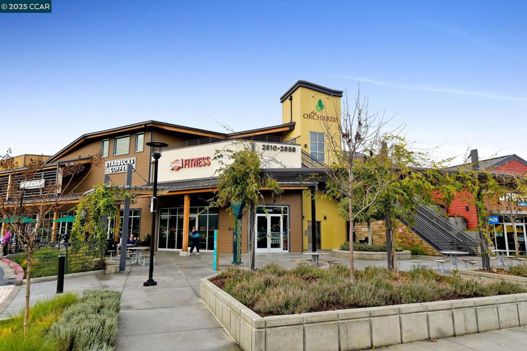 THE WOODLANDS - Residential