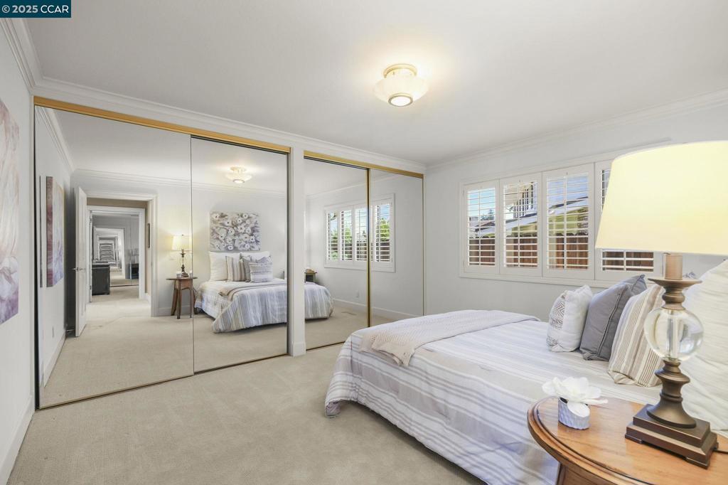 THE WOODLANDS - Residential