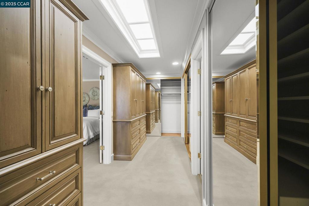THE WOODLANDS - Residential