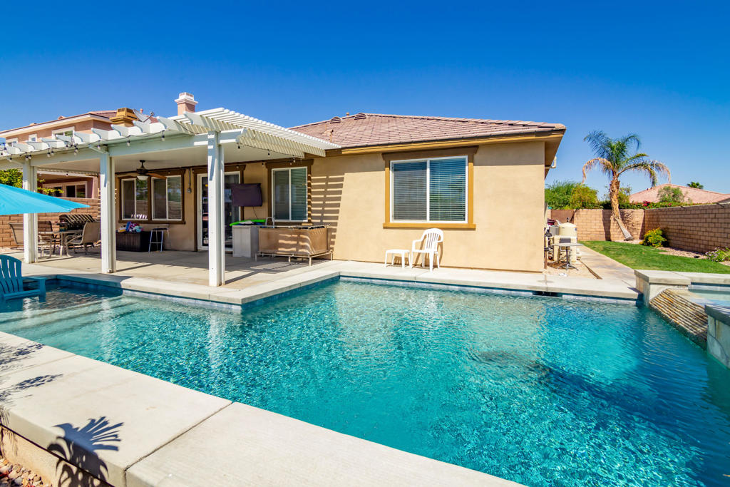 Terra Lago - Residential