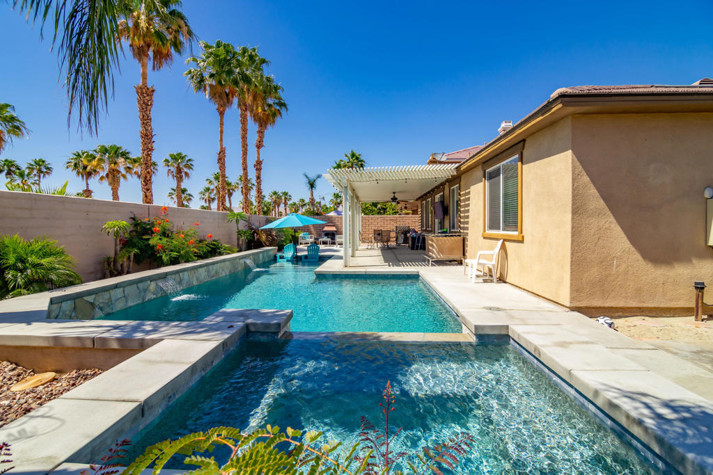 Terra Lago - Residential