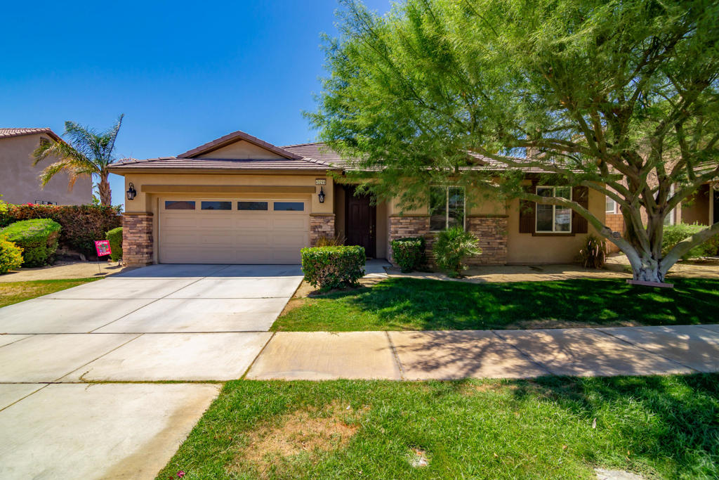 Terra Lago - Residential