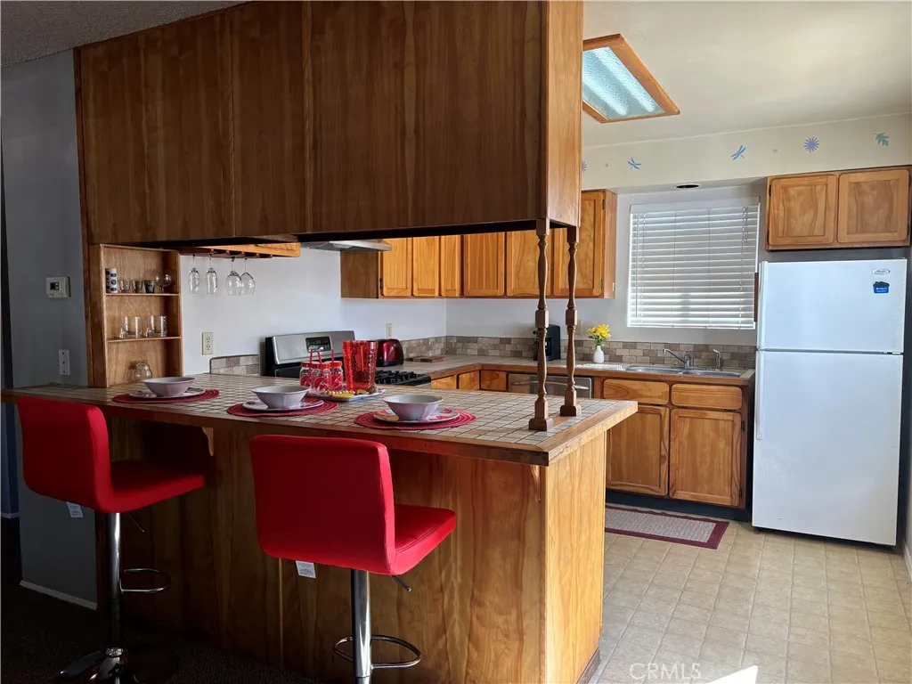 Victorville, California 92395, United States, 3 Bedrooms Bedrooms, ,2 BathroomsBathrooms,Residential,Active,117824