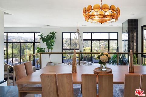 Photo of 4661 Bedel Street, Woodland Hills, CA 91364 (MLS # 26768567)