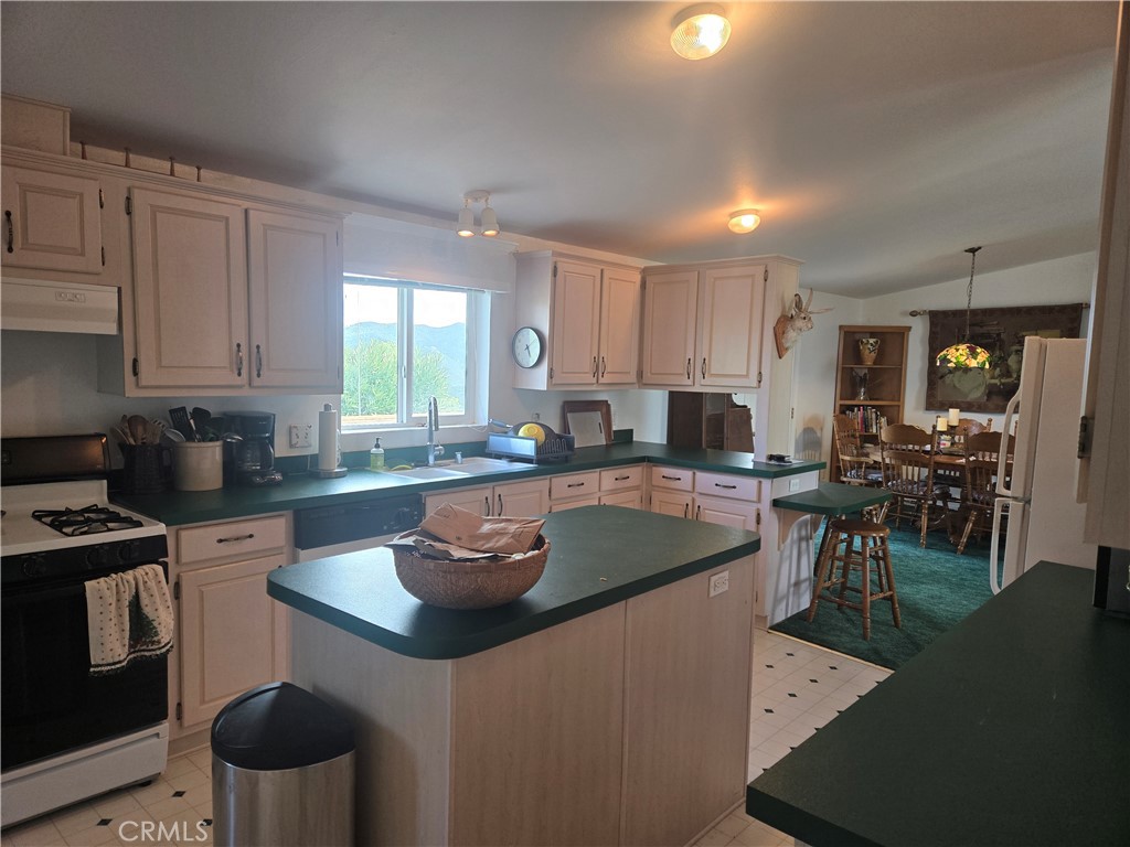 9308 Chimney Rock Road