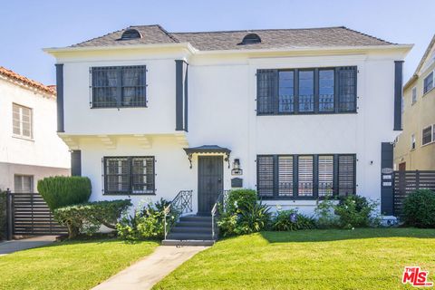 Photo of 1114 S Orange Drive, Los Angeles, CA 90019 (MLS # 25606357)