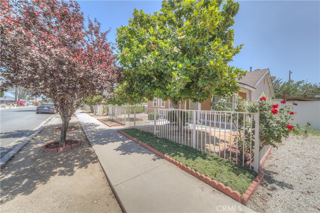 259 E 6th