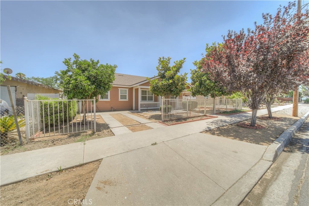 259 E 6th