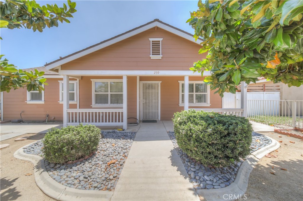 Photo 1 of 33 — 259 E 6th, Perris, CA 92570