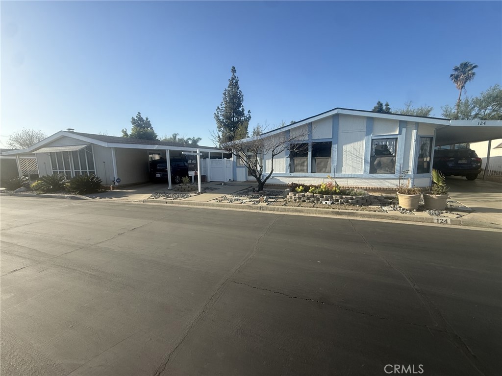 13381 Magnolia Ave 124