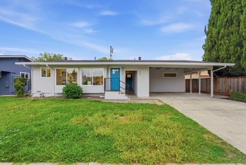 Photo of Waddington Avenue, Sunnyvale, CA 94085 (MLS # ML82041259)