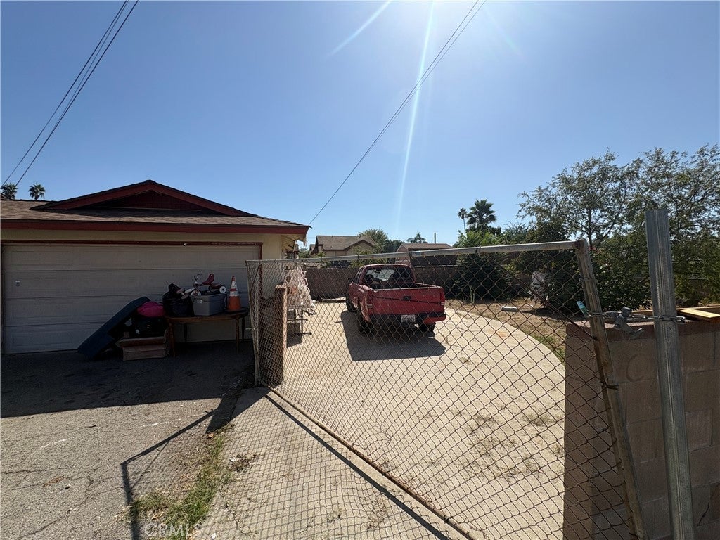 278 E Cherry