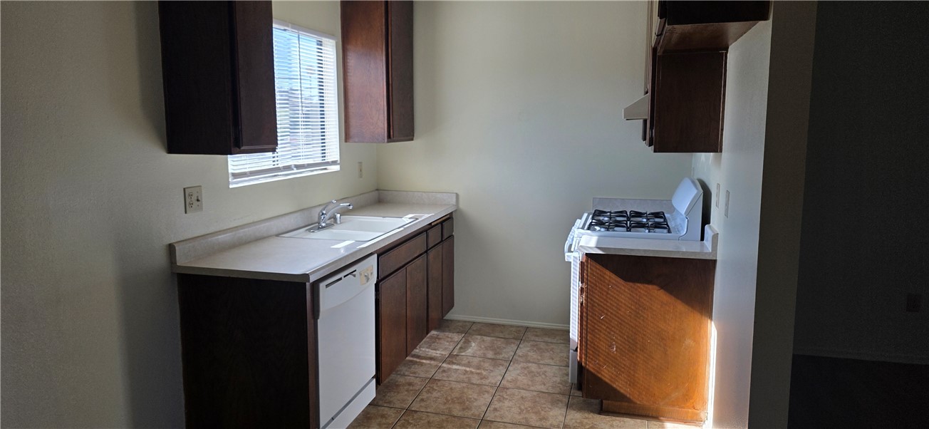1319 Oakwood Drive 20