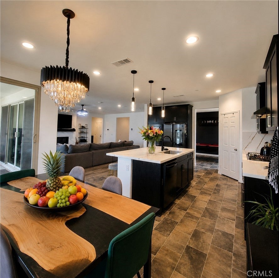 1512 Yucca Court