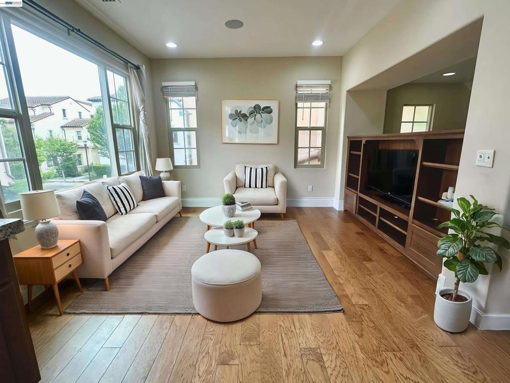 69 Pimentel Cir