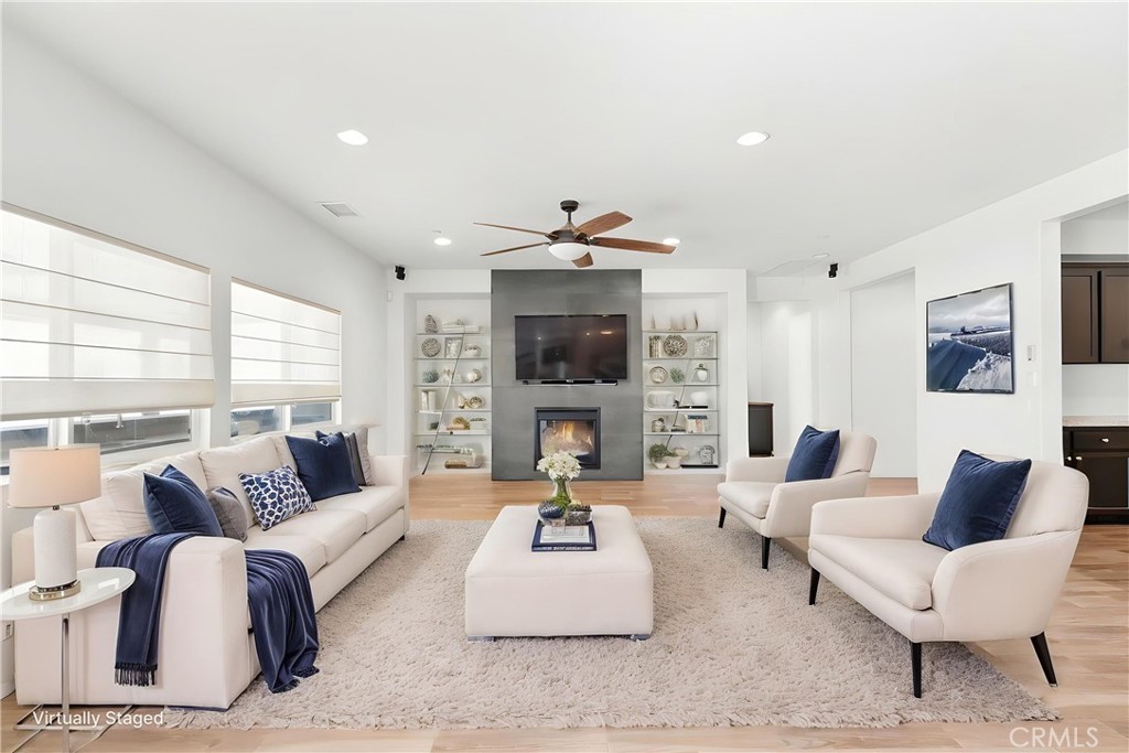 4317 Hernandez
