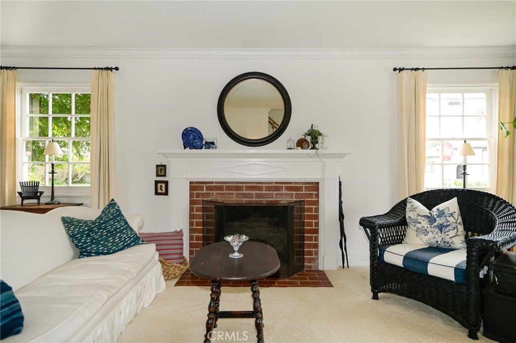 Photo of 1102 Park Street, Huntington Beach, CA 92648 (MLS # OC25221406)
