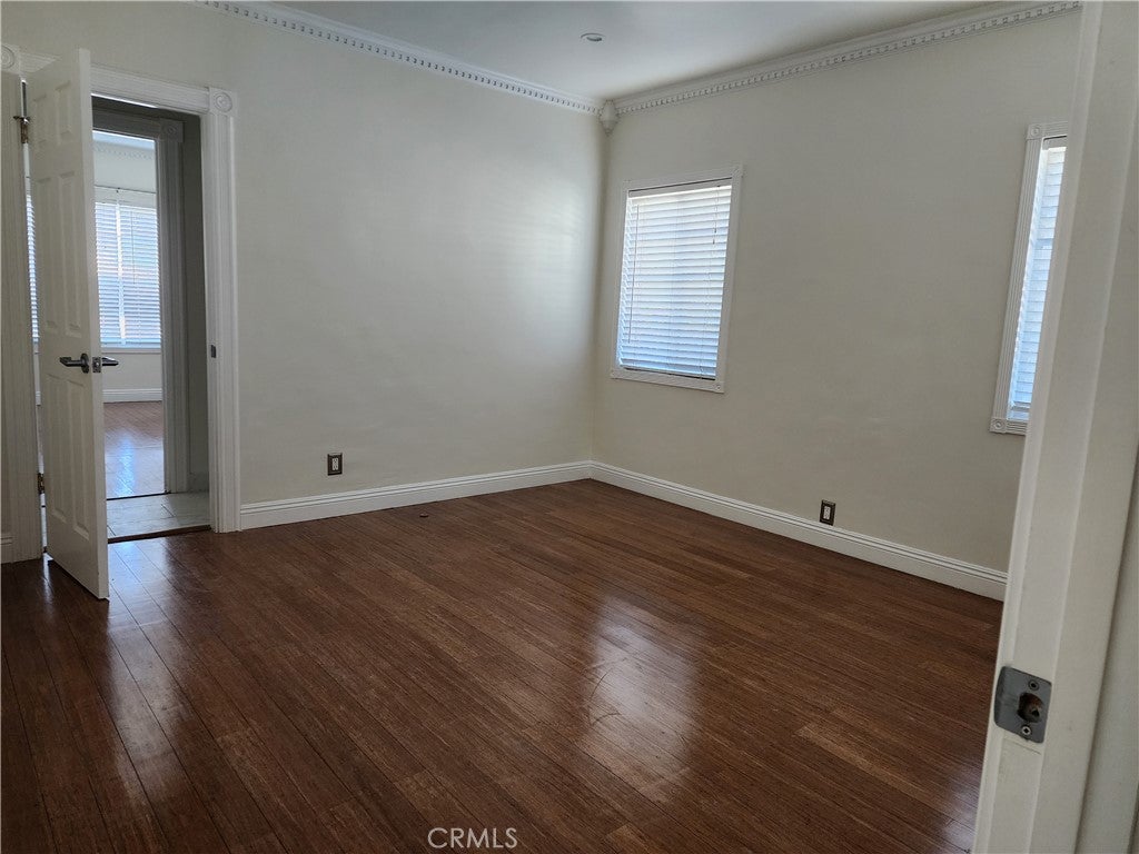 840 S Dunsmuir