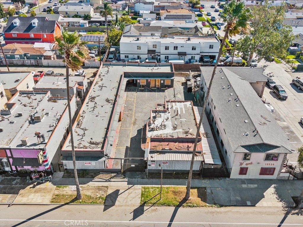 10918 S Figueroa
