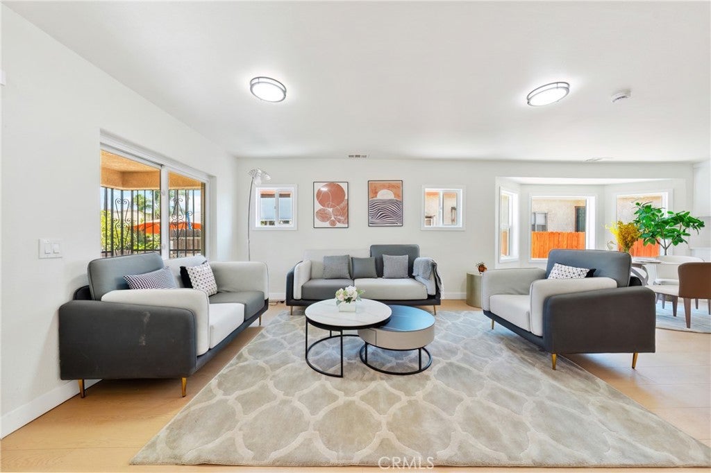 1132 W 55th Street