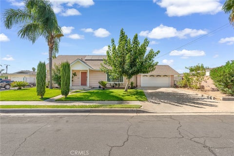 Photo of 535 E Valencia Street, Rialto, CA 92376 (MLS # DW26187989)