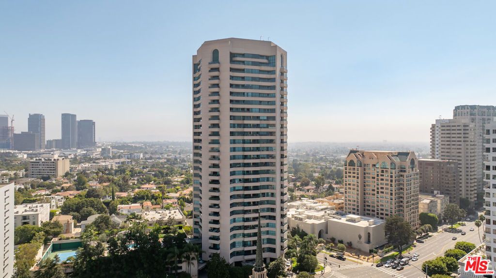 Photo of 10490 Wilshire Boulevard #1402, Los Angeles, CA 90024 (MLS # 25543423)