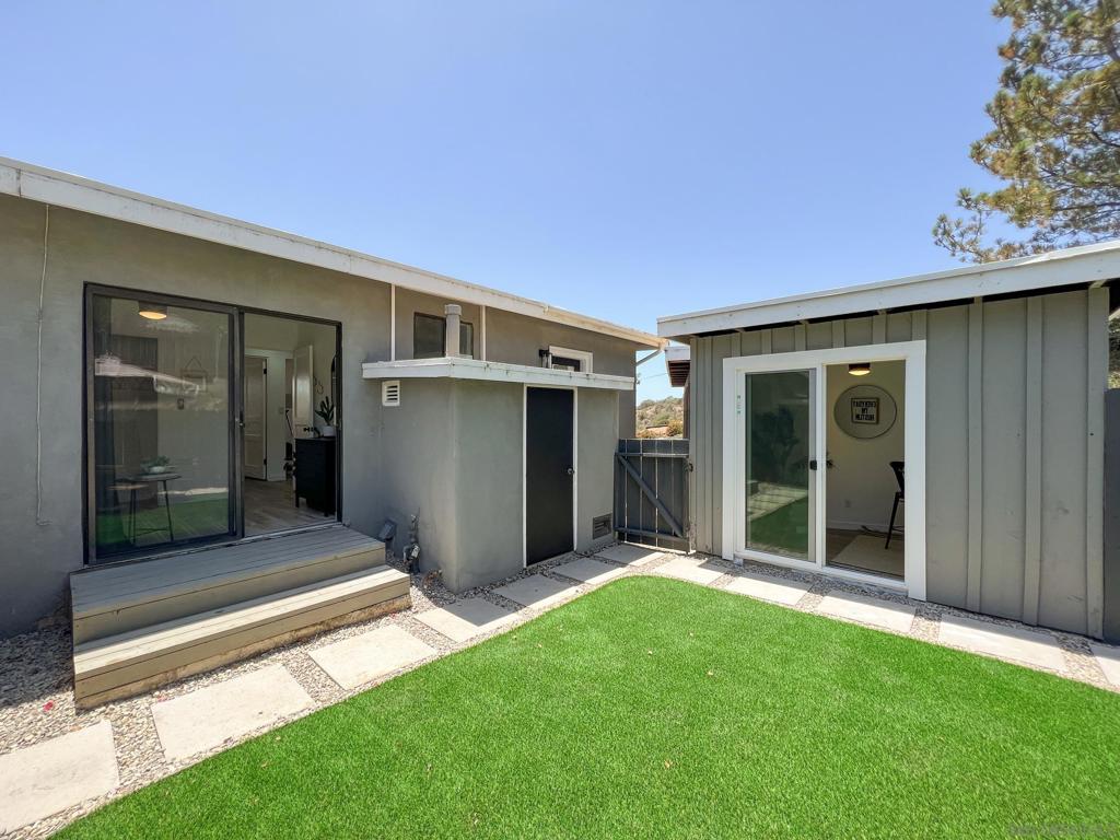 3856 Via Del Mar