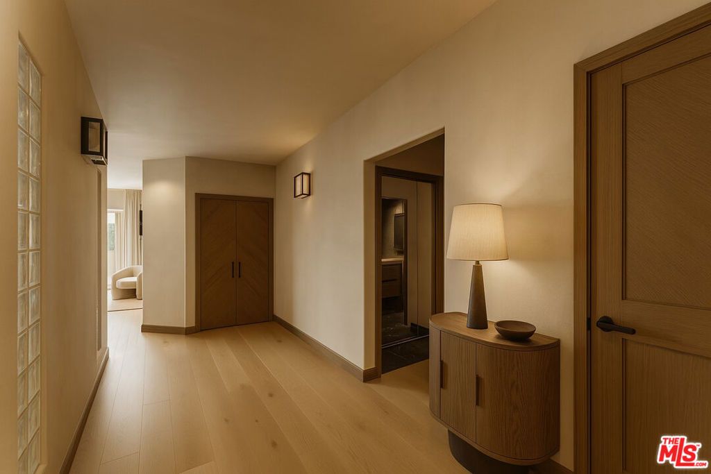 Photo of 999 N Doheny Drive #211, West Hollywood, CA 90069 (MLS # 25569625)