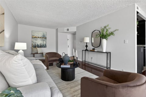 Photo of 5412 Lindley Avenue #322, Encino, CA 91316 (MLS # GD26130091)