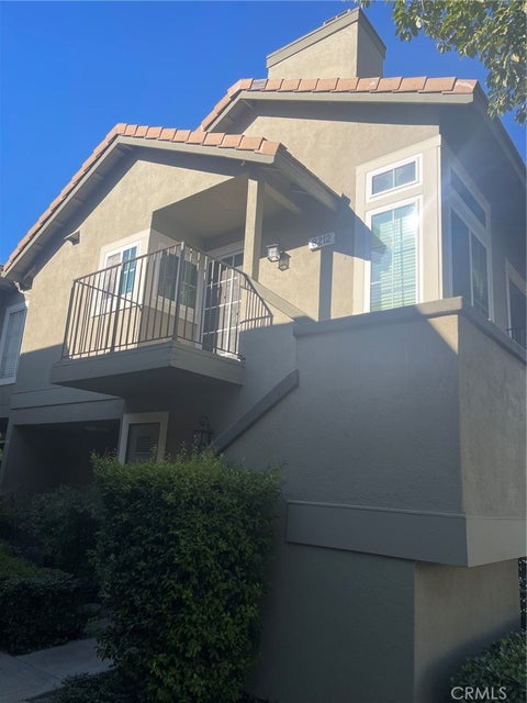 Photo of 8212 E Oak Ridge CIR, Anaheim Hills, CA 92808 (MLS # PW26183403)