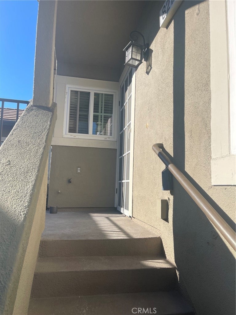8212 E Oak Ridge