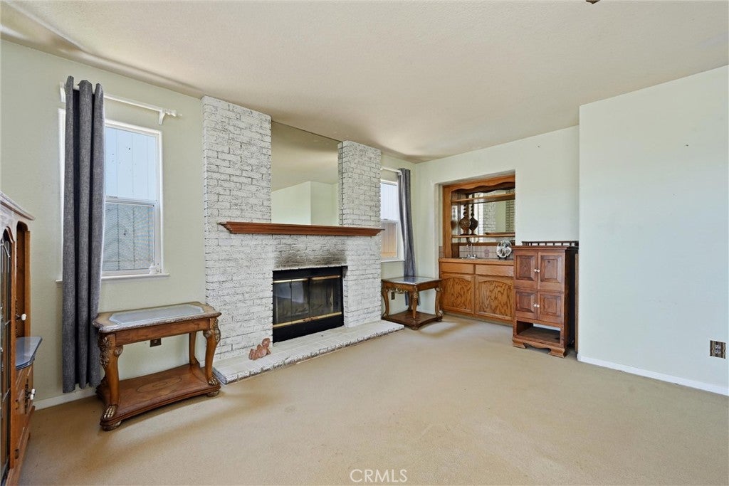18904 Deer Hill