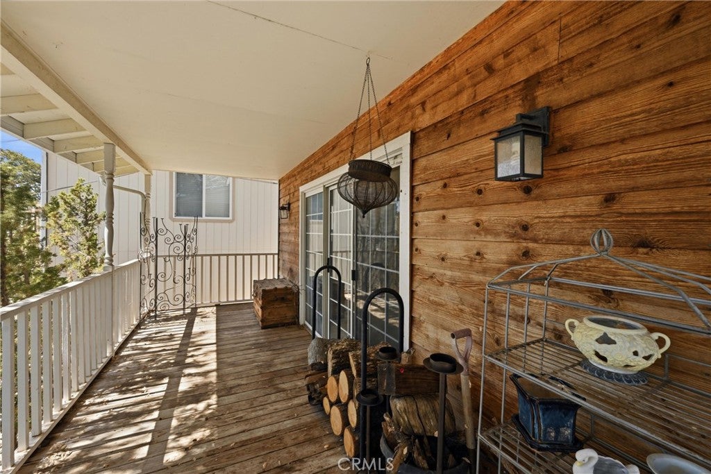 18904 Deer Hill