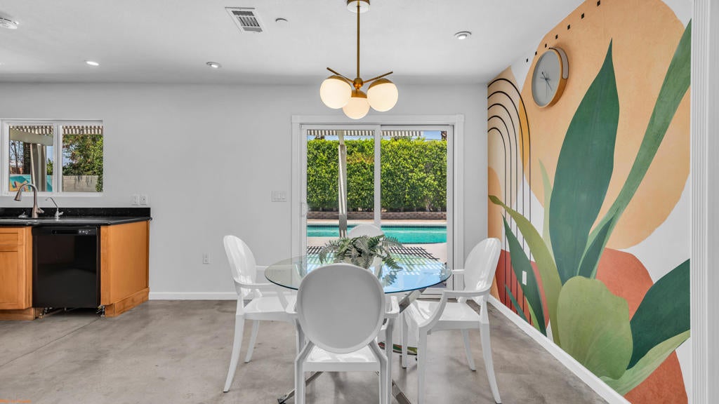 2120 E Del Lago Road