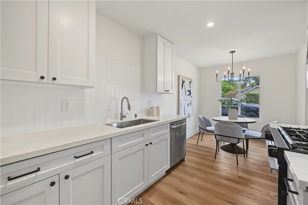 700 W La Veta Avenue N5