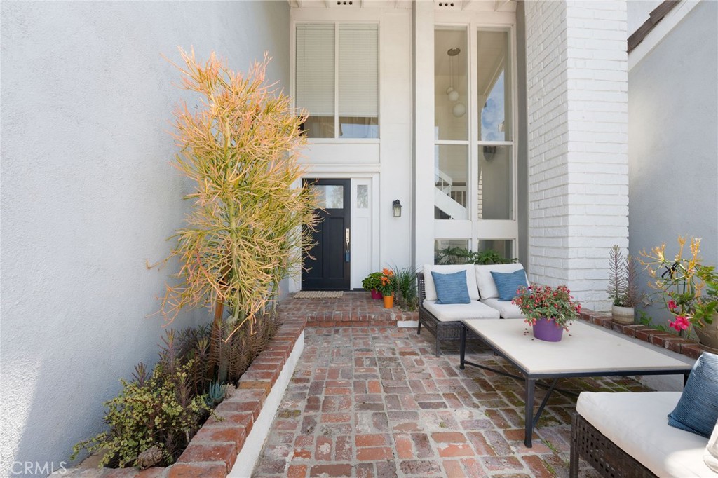 17562 Cottonwood