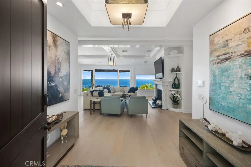 Dana Point, California 92629, United States, 4 Bedrooms Bedrooms, ,5 BathroomsBathrooms,Residential,Active,205281