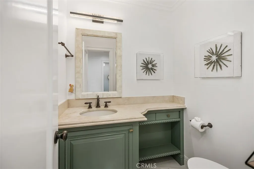 Dana Point, California 92629, United States, 4 Bedrooms Bedrooms, ,5 BathroomsBathrooms,Residential,Active,205281