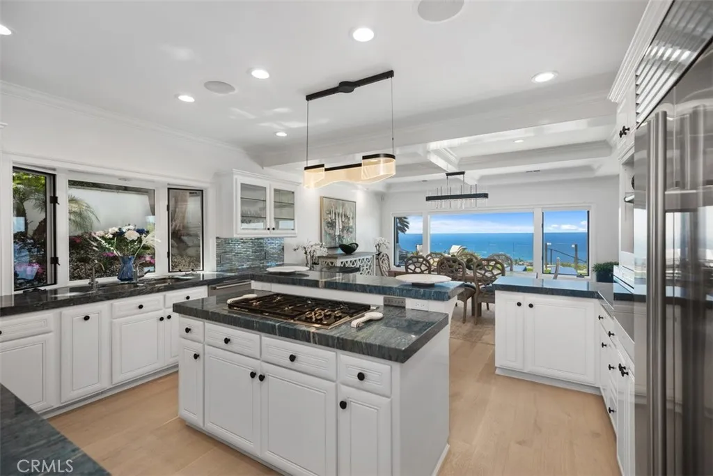 Dana Point, California 92629, United States, 4 Bedrooms Bedrooms, ,5 BathroomsBathrooms,Residential,Active,205281