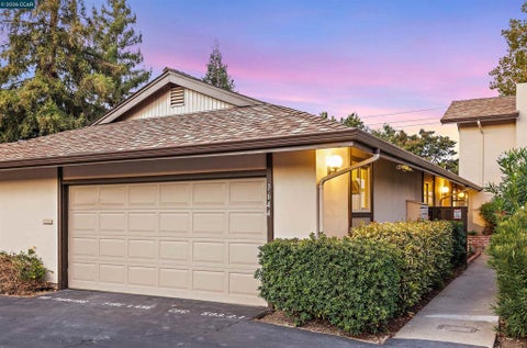 Photo of 1644 Countrywood Ct CT, Walnut Creek, CA 94598 (MLS # 41151513)