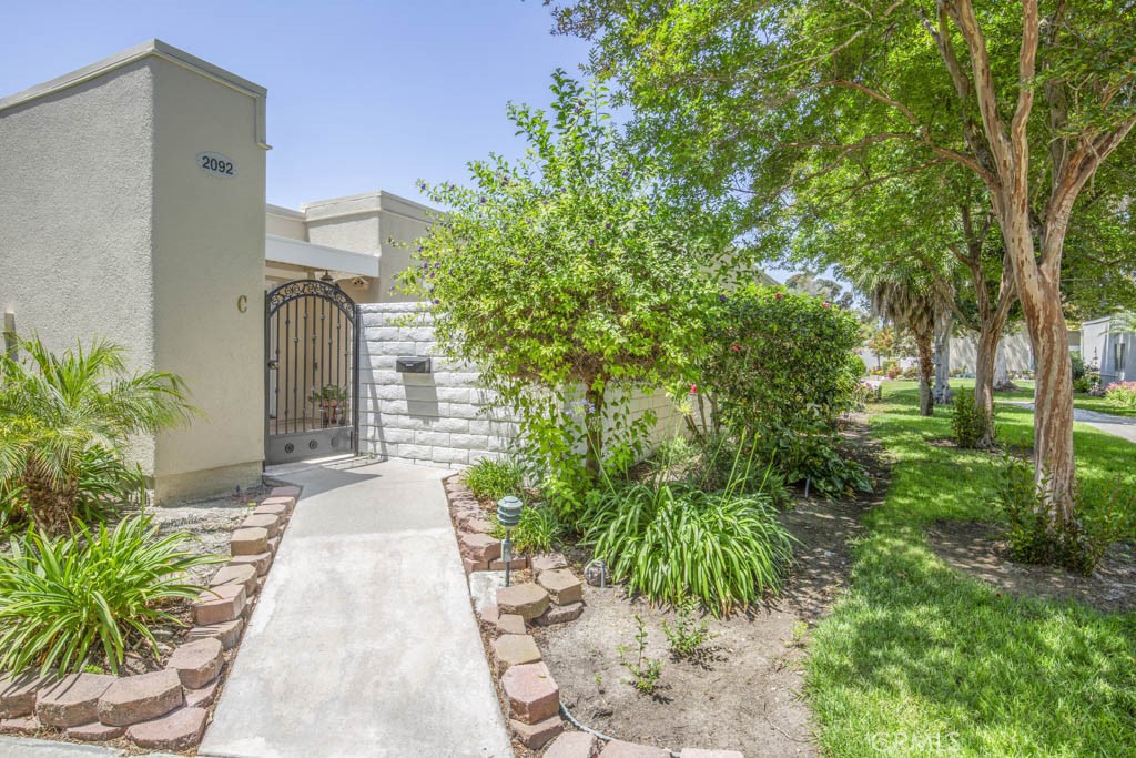2092 Ronda Granada C