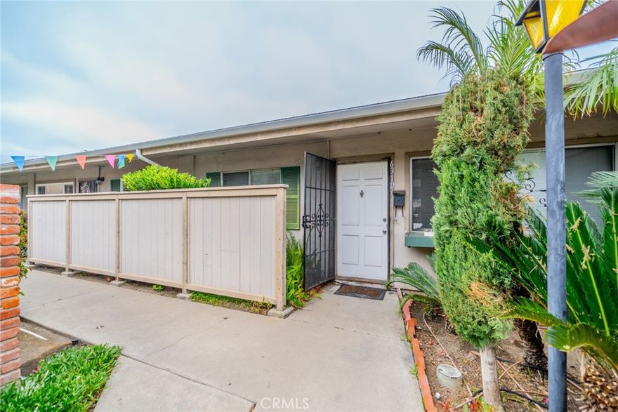 Beautiful Condo in the heart of Tustin, conveniently located near the 55 and 5 Freeways, local restaurants, shopping, and entertainment! Spacious 2 bedroom, 2 bath single story home featuring granite countertops, new flooring in the bedrooms, new water heater with connecting patio and covered storage room.  This one-of-a-kind condo is the only unit in the complex that has a 2 car garage with automatic door openers.  You do not want to miss out on this amazing condo...make an appointment to view it today!