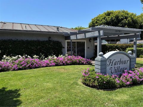 4681 Twintree Drive 3 Huntington Beach CA 92649