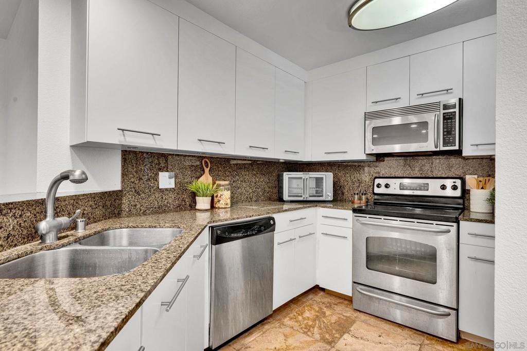 7545 Charmant Drive UNIT 1503