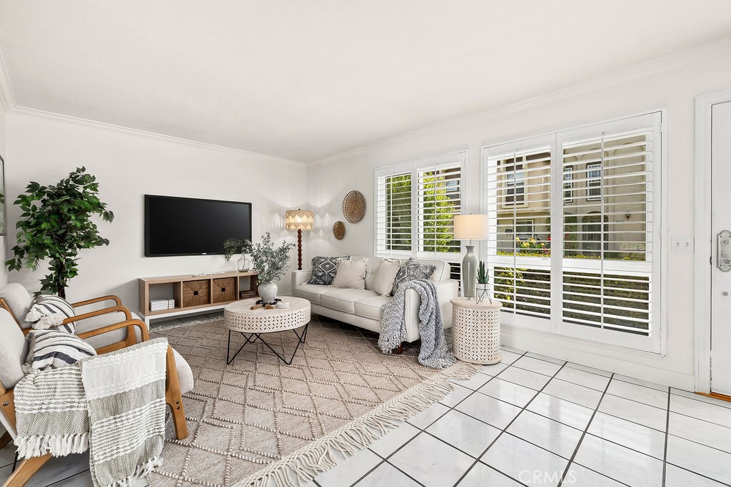 9736 Monte Carlo Circle