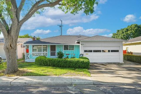 Photo of 2815 Ruth Court, Santa Clara, CA 95051 (MLS # ML82046849)