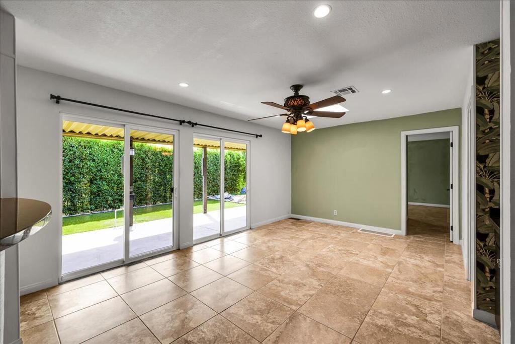 Suncrest Country Clb - Manufactured In Park